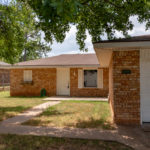 1223 W Coachman Ct, Purcell - Outside Front